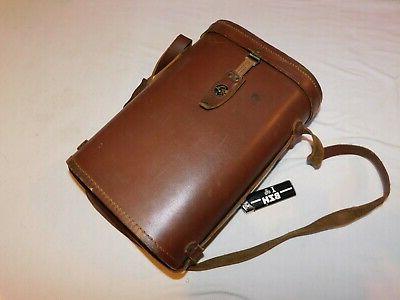 tres bel etui cuir jumelles marine 10